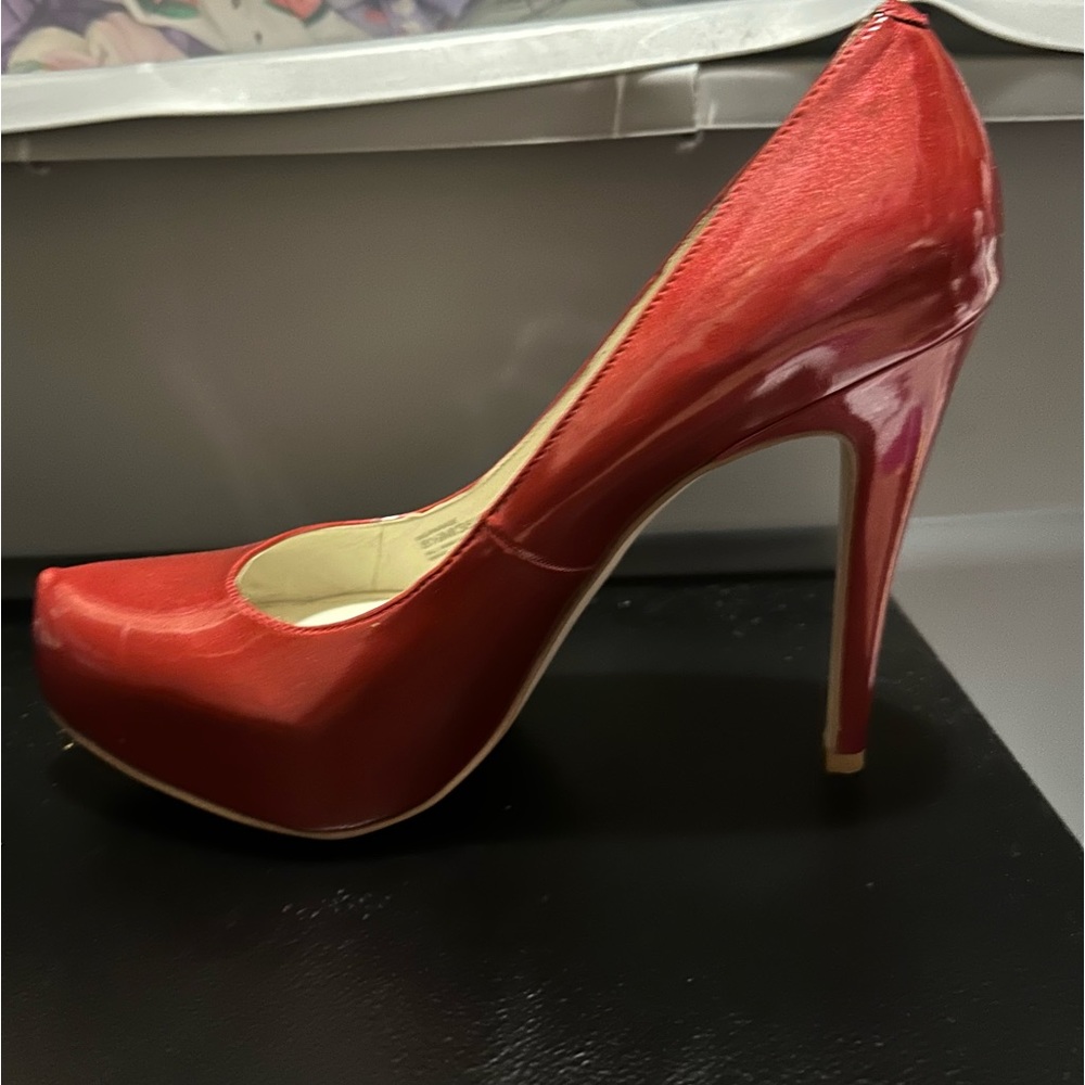 Shiny red patent platform heels, 8.5, BCBG